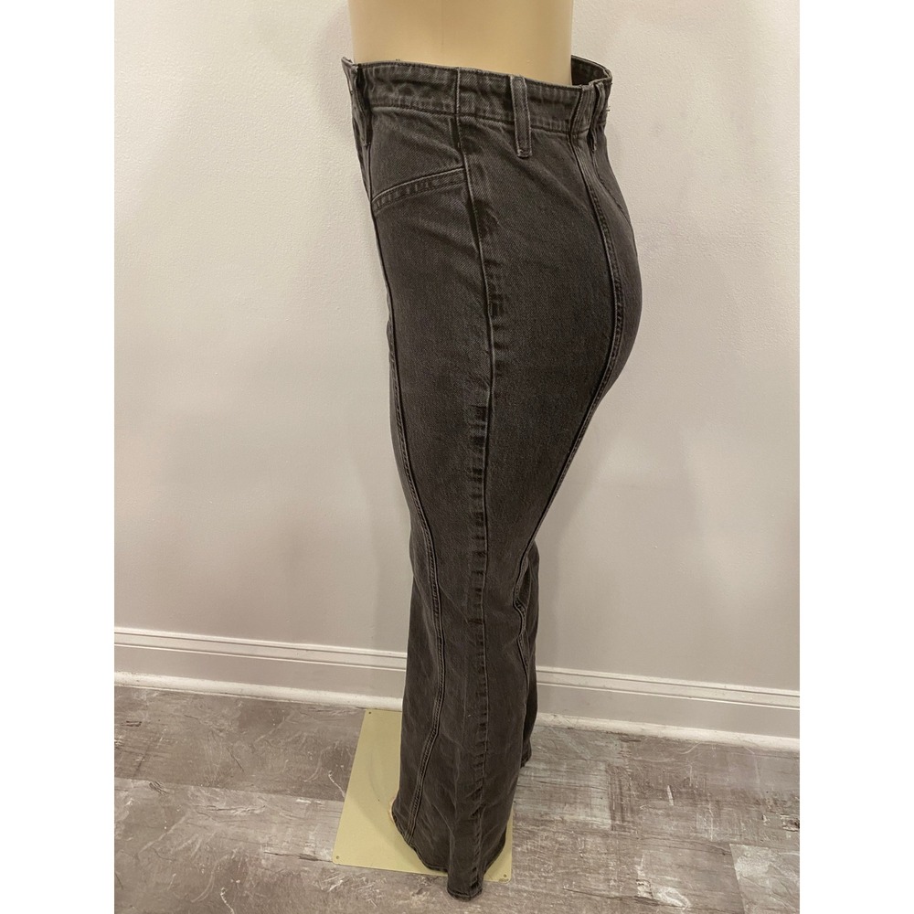 We The Free High Waisted Jeans Wide Leg Bell Bottom Womens Size 28 Faded Black - Picture 6 of 16
